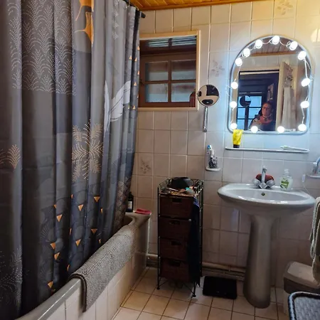 La Maison Des Lucioles Habitación en casa particular *